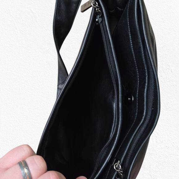 Vintage 1980s 111 STATE Black Leather Shoulder Bag Minimalist Heritage Purse - Picture 13 of 14